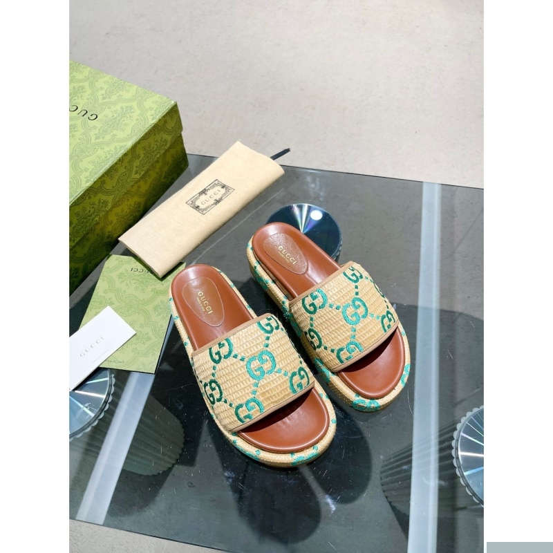 G*u*i slippers